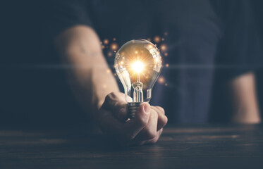 4句描写天气的词语